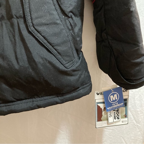 Weatherproof down coat - Picture 6 of 8